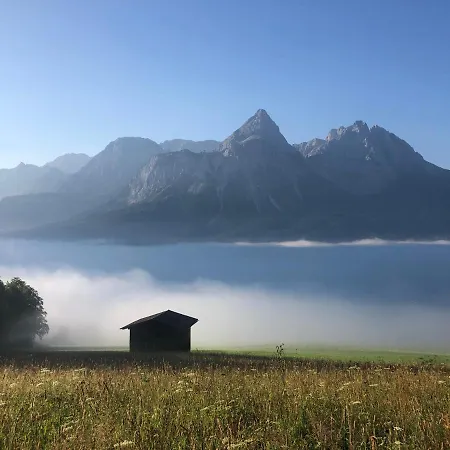 Panoramablick Lägenhet Lermoos
