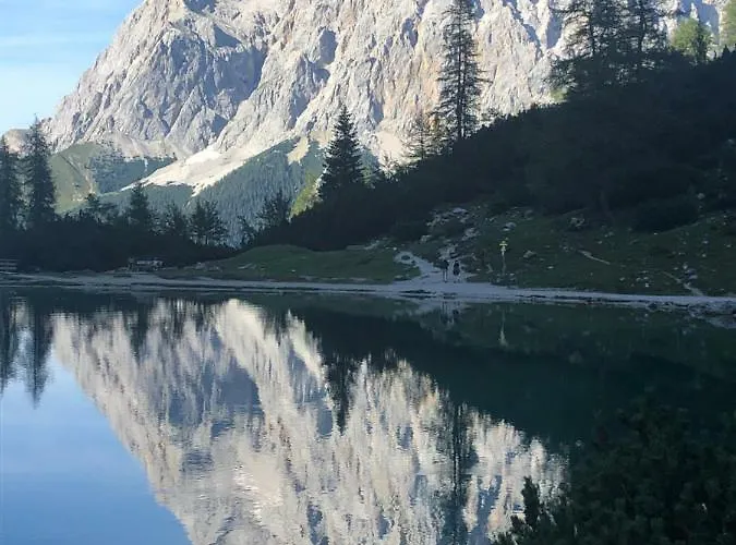 アパート Panoramablick レルモース